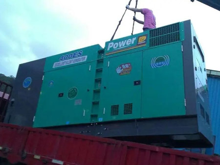 莱西柴油发电机组转速不稳定时，如何对发动机进行维护？