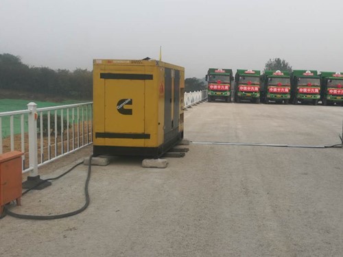 莱西电力系统的稳定性和设备兼容性如何影响发电机组的频率规格？