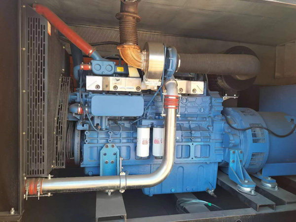 莱西燃油消耗率与进气温度的具体关系是什么？